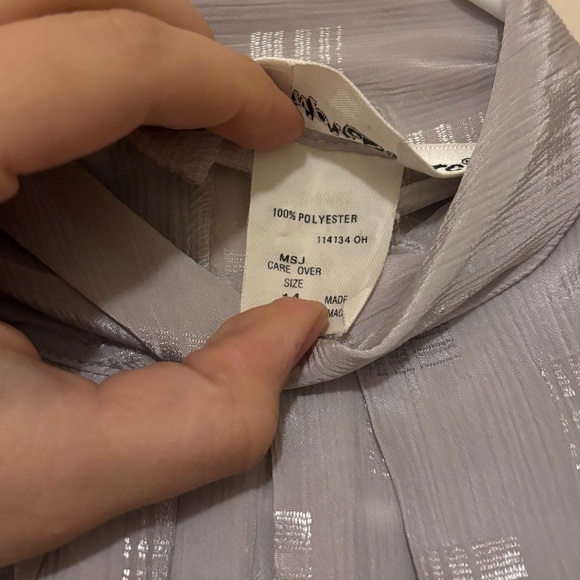 Vintage Ship’n Shore Silver Metallic Blouse - Picture 5 of 7
